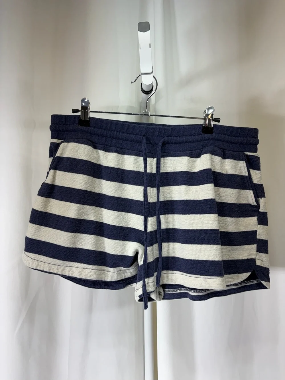 Maurices Navy & White Striped Knit Drawstring Athletic Shorts 3129